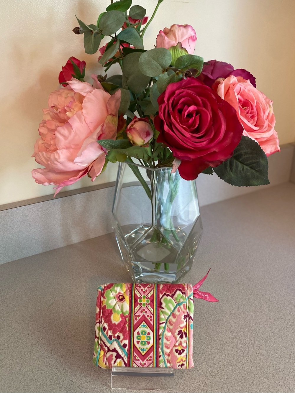 Vera Bradley Retired Capri Melon Trifold Pocket Wallet - Picture 2 of 5